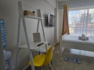 1 Bedroom Studio Sleeps 2 -Elevator -Free Parking