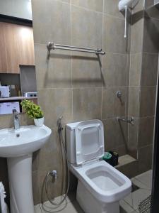 1 Bedroom Studio Sleeps 2 -Elevator -Free Parking