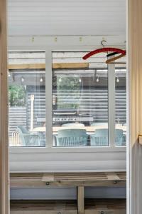 Warm Colors And Beautiful Outdoors In Thy