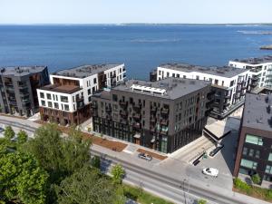 Beachfront Kalaranna apartment near the Old Town