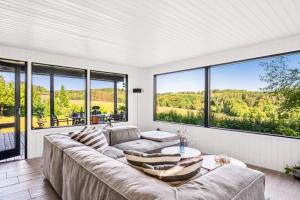 Cozy Holiday Home With Scenic Nature Views Near Lyngsbæk Beach And Mols Bjerge National Park