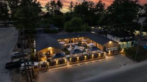 Adrian's Suites 1bedroom Junior Suite