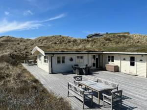 Summer House By The North Sea In Kandestederne