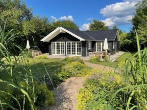 Modern Family Home Near Hornbæk Beach