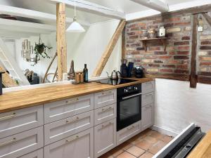 Modern Comfort With Nostalgia In Mols