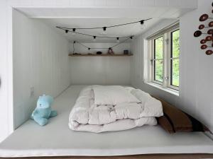 Modern Comfort With Nostalgia In Mols