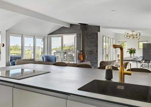 Beach House With Sea View At Stillinge Strand