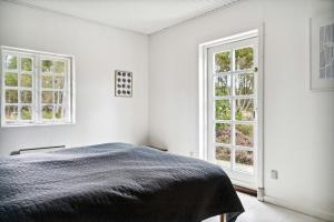 High Ceilings In Bright Home Near Lodskovvad