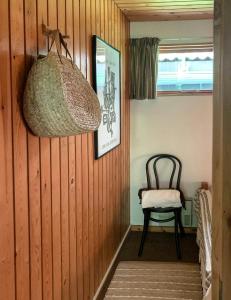 Wooden Home By Beach Ideal For Swimming