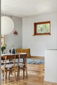 70S Wood Home With Grandma Vibes