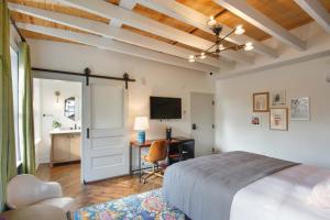 4th Floor Queen Suite Boutique hotel