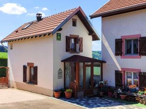 Maisons de vacances Gite rustique a Laveline-du-Houx, proche foret - FR-1-589-141 : photos des chambres