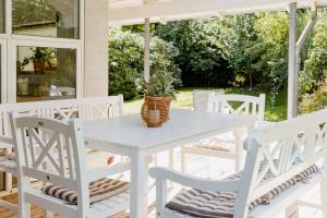 An Intimate Get-Away By The Sandvig Bay