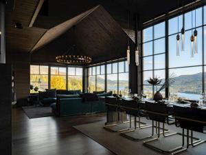 Modern Mountain Villa With Views In Åre