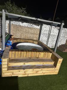 4BDR House By Homesy - Short Term Rental Cardiff - Ideal for Contractors