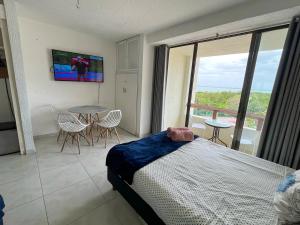 Lagoon View + Beach Access | Solymar Cancun