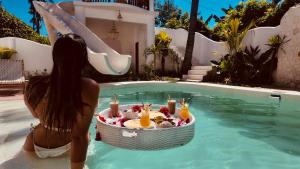 ALMA BONITA walking distance to the beach