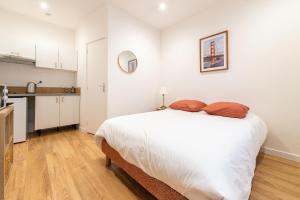 Appartements Studio lumineux et confortable Proche Douai Centre : photos des chambres