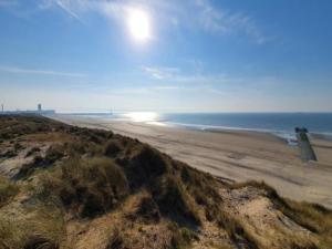 Apartment in Nieuwpoort with terrace, cleaning included