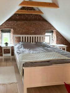 Historic House By Kongeåen And Freedom Bridge