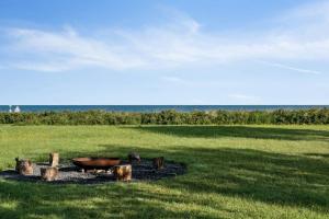 Architect-Designed House With Sea View