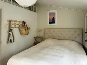 Charm 100 Meters From The Beach Near Rågeleje