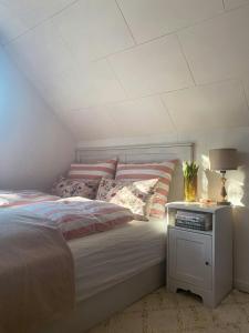 Cozy House By Sea In Hindbærhytten