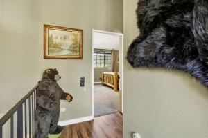 Boulder Bear Lakeside Condo- Big Bear Modern Retreat