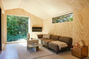 Let Inside And Outside Meet In Fjordly