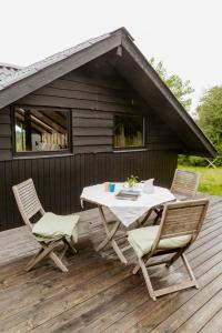 Sky And Sea In Unique 70S Cottage