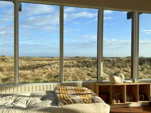 Sea View In Nostalgic 60S Home Near Dunes - 4-Sterne-Hotels in Bindslev