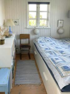 Charming Summer House Near Dalbybugten