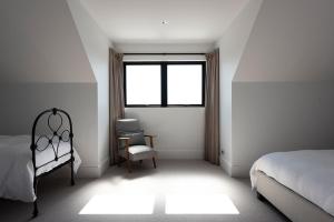 Charming Battery Point Cottage