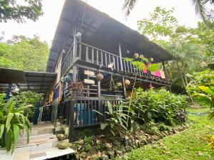 Posada Madre Tierra - Ubytování bez kategorie ve městě Bahía Solano