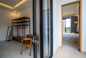 White Nights - 3BR Villa with Rooftop near Canggu