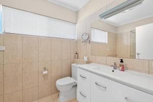 19-117 Franklin Pde - Beachfront Location - No Linen Included