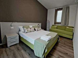 Apartment in Iseo with Pool