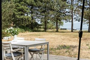 Sea View And Vintage Atmosphere In Odsherred