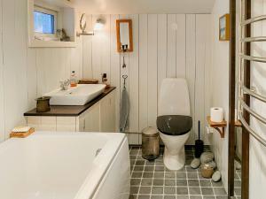 Bayfront Bliss Embracing Storholmens Allure