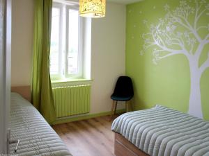 Appartements Appartement renove 3 chambres a Luxeuil-les-Bains - FR-1-583-398 : photos des chambres