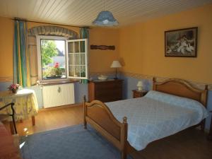 Maisons de vacances Charmant gite restaure dans un village forestier - FR-1-583-417 : photos des chambres