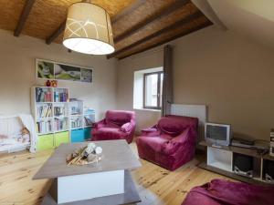 Maisons de vacances Maison familiale a Brotte-les-Ray, lits faits a l-arrivee - FR-1-583-427 : photos des chambres