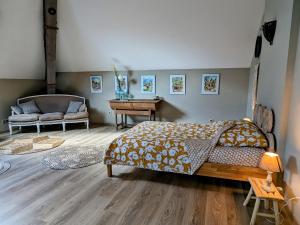 Maisons de vacances Gite Bien-Etre avec Sauna et Salle de Fitness - FR-1-583-431 : photos des chambres