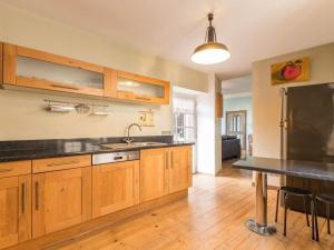 Gîte Bien-Être avec Sauna et Salle de Fitness - FR-1-583-431