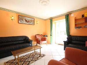 Maisons de vacances Charmant Gite Rural avec Jardin en Haute-Saone - FR-1-583-438 : photos des chambres