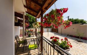 Beautiful Home In Benkovac With Wifi 