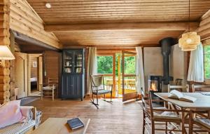 Lovely Home In Højslev With Kitchen