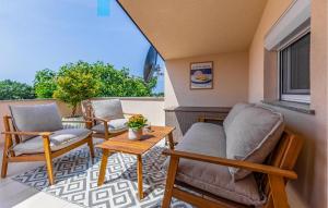 Beautiful Home In Kavran With Kitchen