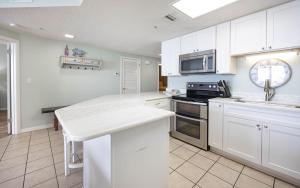 Phoenix X 1009 condo