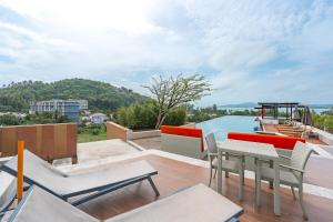 C209 Surin Beachside Sun Escape & Infinity Pool